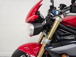 2015 Triumph STREET TRIPLE 660 Red