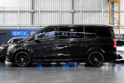 2022 Mercedes-Benz V-Class V300 d AMG Avantgarde