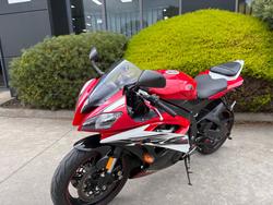 2014 Yamaha YZF-R6 Red