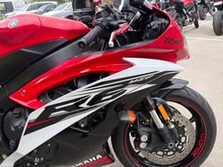 2014 Yamaha YZF-R6 Red