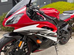 2014 Yamaha YZF-R6 Red