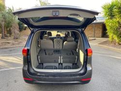 2017 Kia Carnival Si