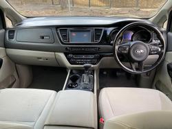 2017 Kia Carnival Si