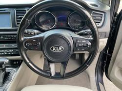 2017 Kia Carnival Si
