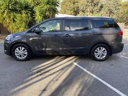 2017 Kia Carnival Si