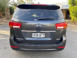 2017 Kia Carnival Si