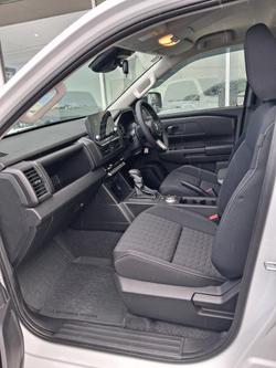 2025 Mitsubishi Triton GLX-R