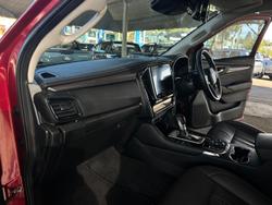 2022 Isuzu MU-X LS-T