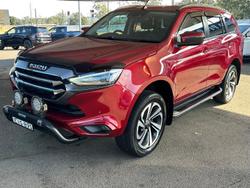 2022 Isuzu MU-X LS-T