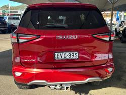 2022 Isuzu MU-X LS-T