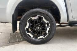 2021 Nissan Navara ST-X