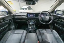 2025 Mahindra XUV700 AX7L