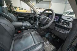 2025 Mahindra XUV700 AX7L