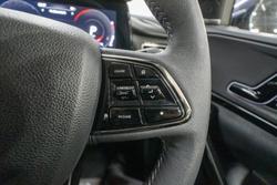 2025 Mahindra XUV700 AX7L
