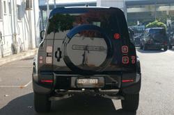 2025 Land Rover Defender 90 D250 S