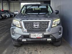 2021 Nissan Navara ST-X