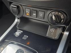 2021 Nissan Navara ST-X