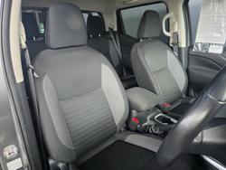 2021 Nissan Navara ST-X