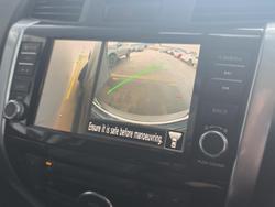 2021 Nissan Navara ST-X