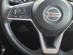 2021 Nissan Navara ST-X