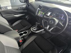 2021 Nissan Navara ST-X