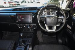 2022 Toyota Hilux SR