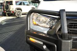 2022 Toyota Hilux SR