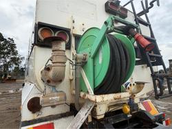 1998 International Acco 2350G