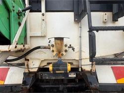 1998 International Acco 2350G