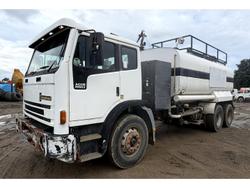 1998 International Acco 2350G