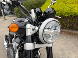 2025 Royal Enfield SUPER METEOR 650 Astral Black