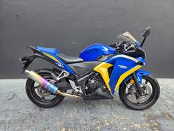 Honda CBR250R (abs)