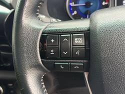 2017 Toyota Hilux SR5