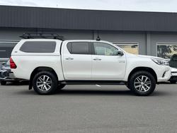 2017 Toyota Hilux SR5