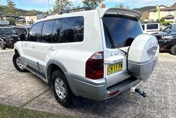 2004 Mitsubishi Pajero GLS