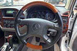 2004 Mitsubishi Pajero GLS