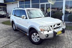 2004 Mitsubishi Pajero GLS