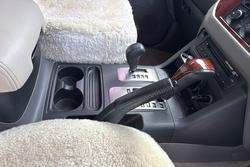 2004 Mitsubishi Pajero GLS