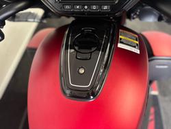 2025 Indian ROADMASTER DARK HORSE Sunset Red