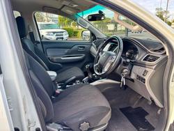 2017 Mitsubishi Triton GLS
