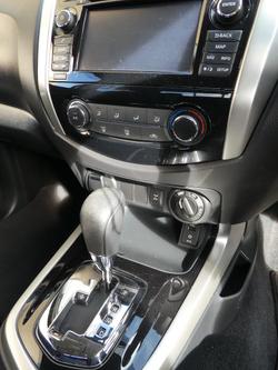 2017 Nissan Navara ST