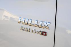 2023 Toyota Hilux SR5