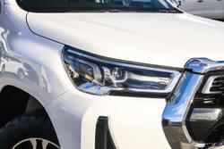 2023 Toyota Hilux SR5