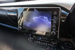 2023 Toyota Hilux SR5