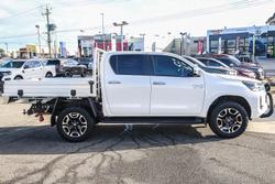 2023 Toyota Hilux SR5