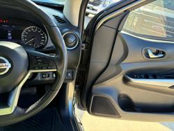 2023 Nissan Navara ST-X