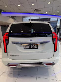 2024 Mitsubishi Pajero Sport GLX