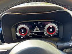 2025 Nissan JUKE Ti F16 MY25 Ceramic Grey 2-tone with Black roof