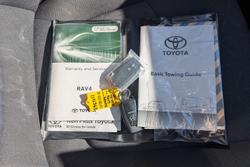 2024 Toyota RAV4 GXL