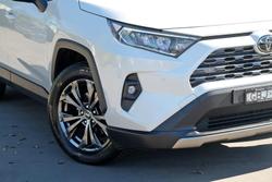 2024 Toyota RAV4 GXL